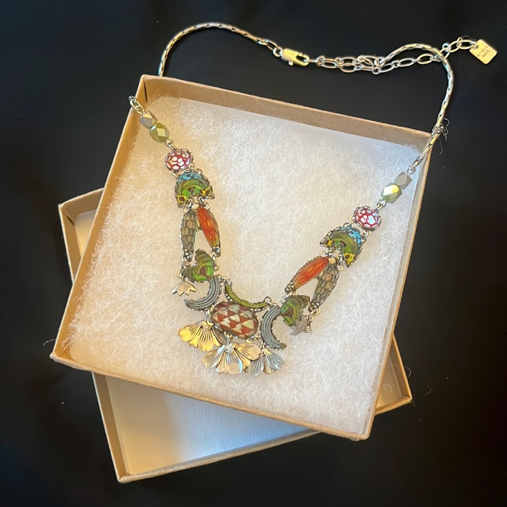 New unworn Ayala Bar necklace silver and glass